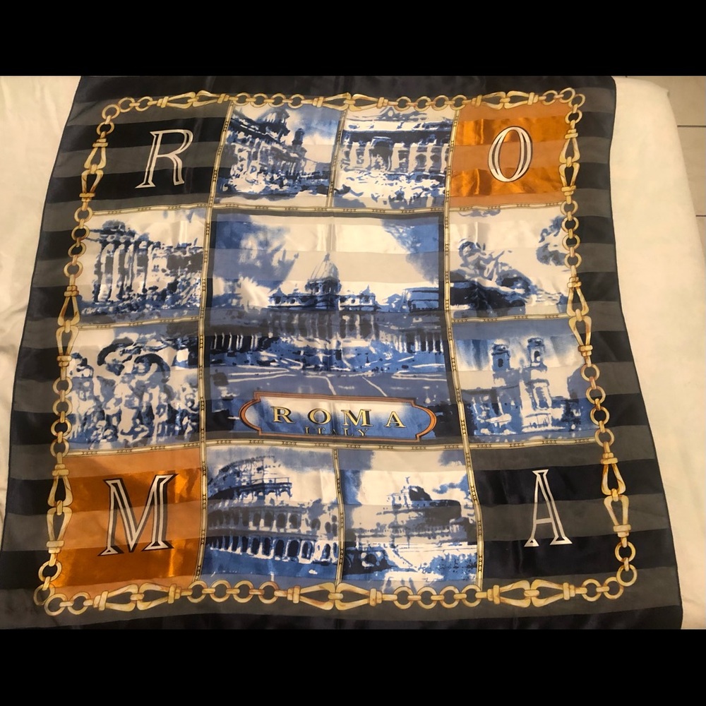 VINTAGE ROMA SCARF 38”X38”